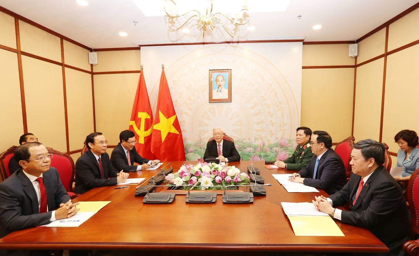 Tổng Bí thư, Chủ tịch nước Nguyễn Phú Trọng điện đàm với Tổng thống Nga
