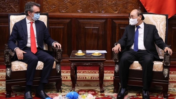 EU Ambassador willing to help Viet Nam access COVID-19 vaccine sources