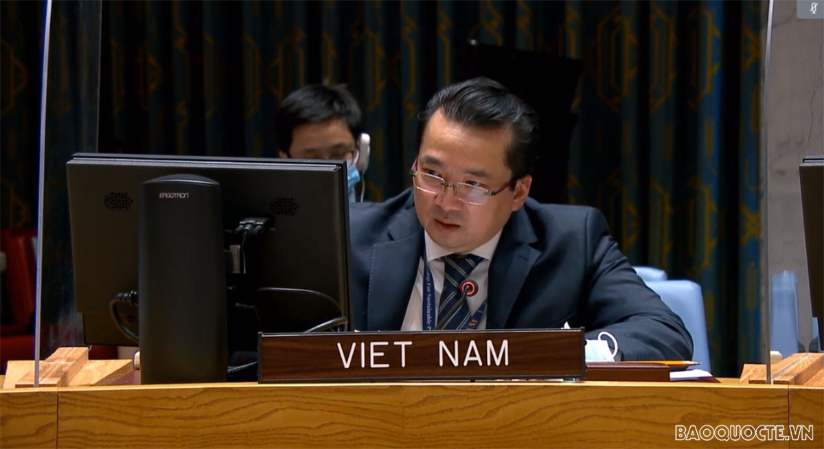 Đại sứ Phạm Hải Anh, Phó Trưởng Phái đoàn thường trực Việt Nam tại LHQ phát biểu tại cuộc họp.