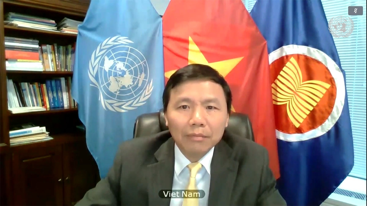 Đại sứ Đặng Đình Quý, Trưởng Phái đoàn thường trực Việt Nam tại LHQ phát biểu tại cuộc họp.