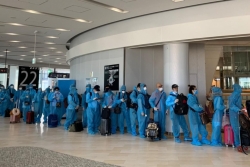 Hundreds of vietnamese citizens safely repatriated from japan