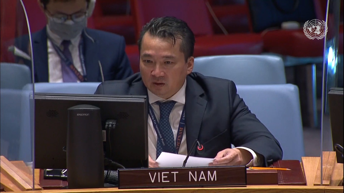 Đại sứ Phạm Hải Anh, Phó Trưởng Phái đoàn thường trực Việt Nam tại LHQ phát biểu tại cuộc họp.