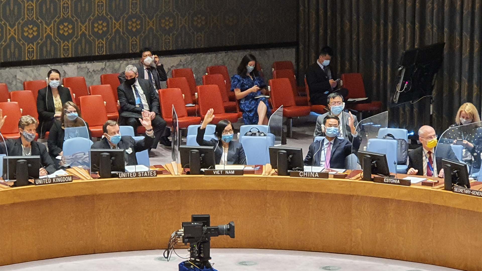 Hội đồng Bảo an Liên hợp quốc đã nhất trí thông qua Nghị quyết số 2586 về việc gia hạn hoạt động của Phái bộ LHQ tại thành phố Hodeidah của Yemen thêm 12 tháng.