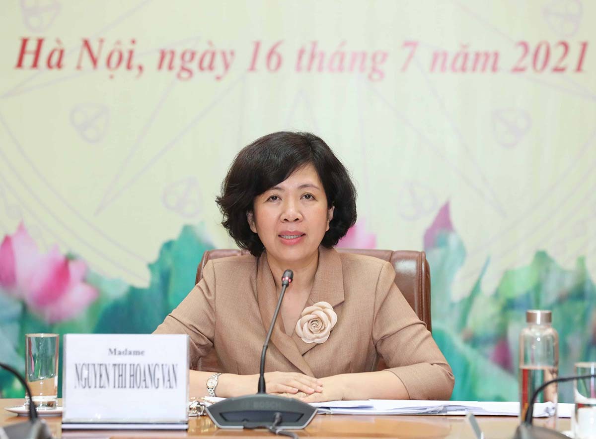 Đồng chí Nguyễn Thị Hoàng Vân, Phó Trưởng Ban Đối ngoại Trung ương chủ trì Hội nghị. (Nguồn: TTXVN)