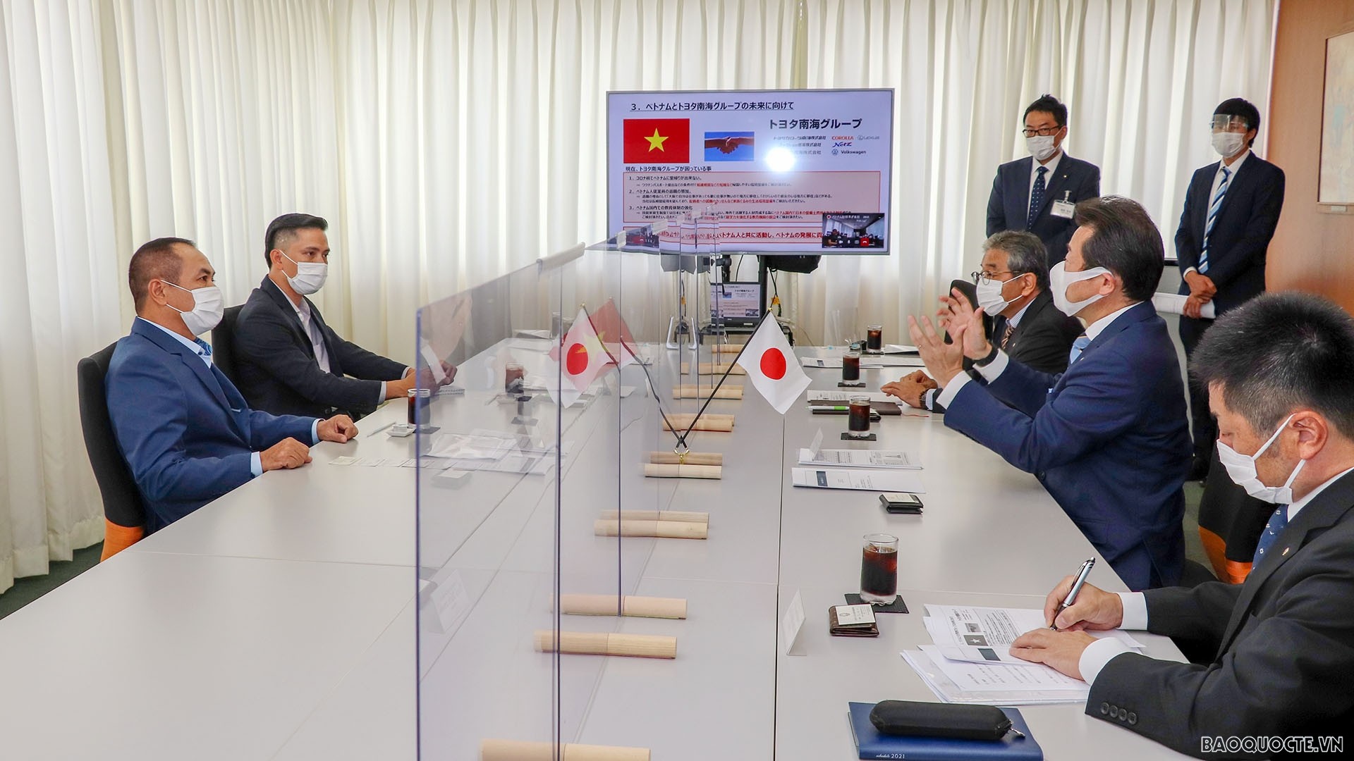 Tổng Lãnh sự Việt Nam tại Osaka thăm và làm việc với công ty Toyota Corolla Nankai
