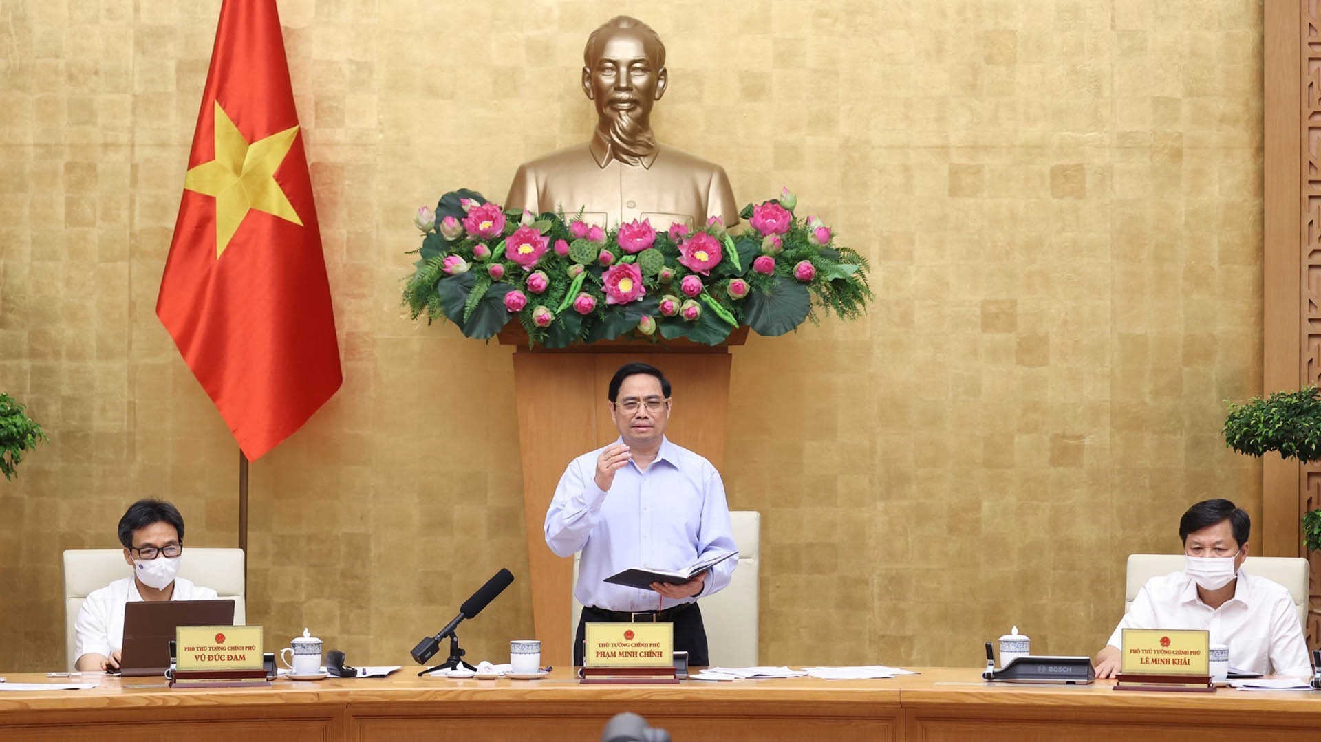 Thủ tướng Phạm Minh Chính phát biểu kết luận hội nghị. (Nguồn: TTXVN)