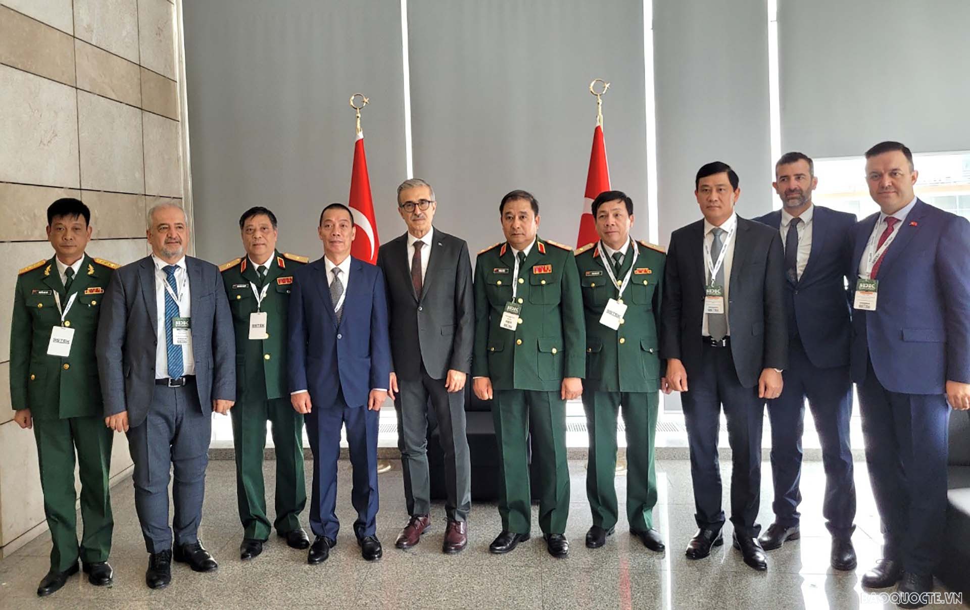 Việt Nam tham dự triển lãm quốc tế công nghiệp an ninh quốc phòng 2022 tại Thổ Nhĩ Kỳ