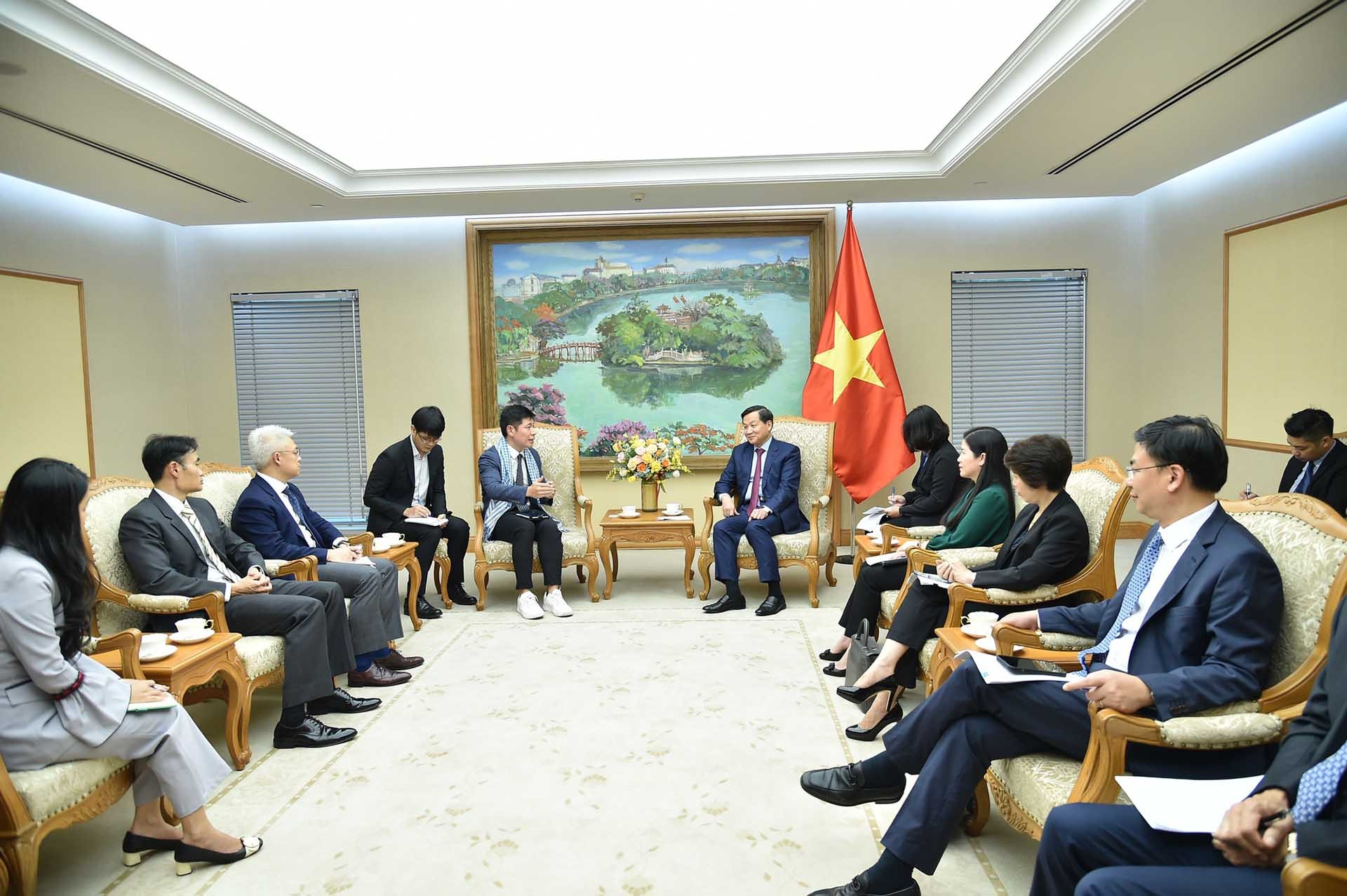 Phó Thủ tướng Lê Minh Khái tiếp ông Anthony Tan, Tổng giám đốc kiêm đồng sáng lập Tập đoàn Grab toàn cầu. (Nguồn: VGP)
