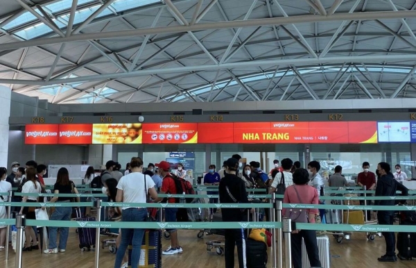 Vietnamese Embassy in RoK collaborated to bring over 250 citizens home on August 27