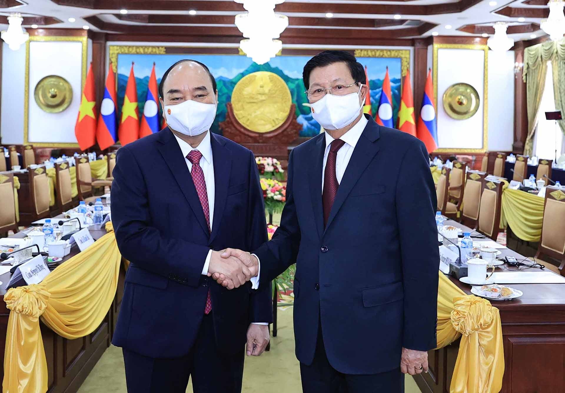 Chủ tịch nước Nguyễn Xuân Phúc  hội đàm với Tổng Bí thư, Chủ tịch nước  Lào Thongloun Sisoulith