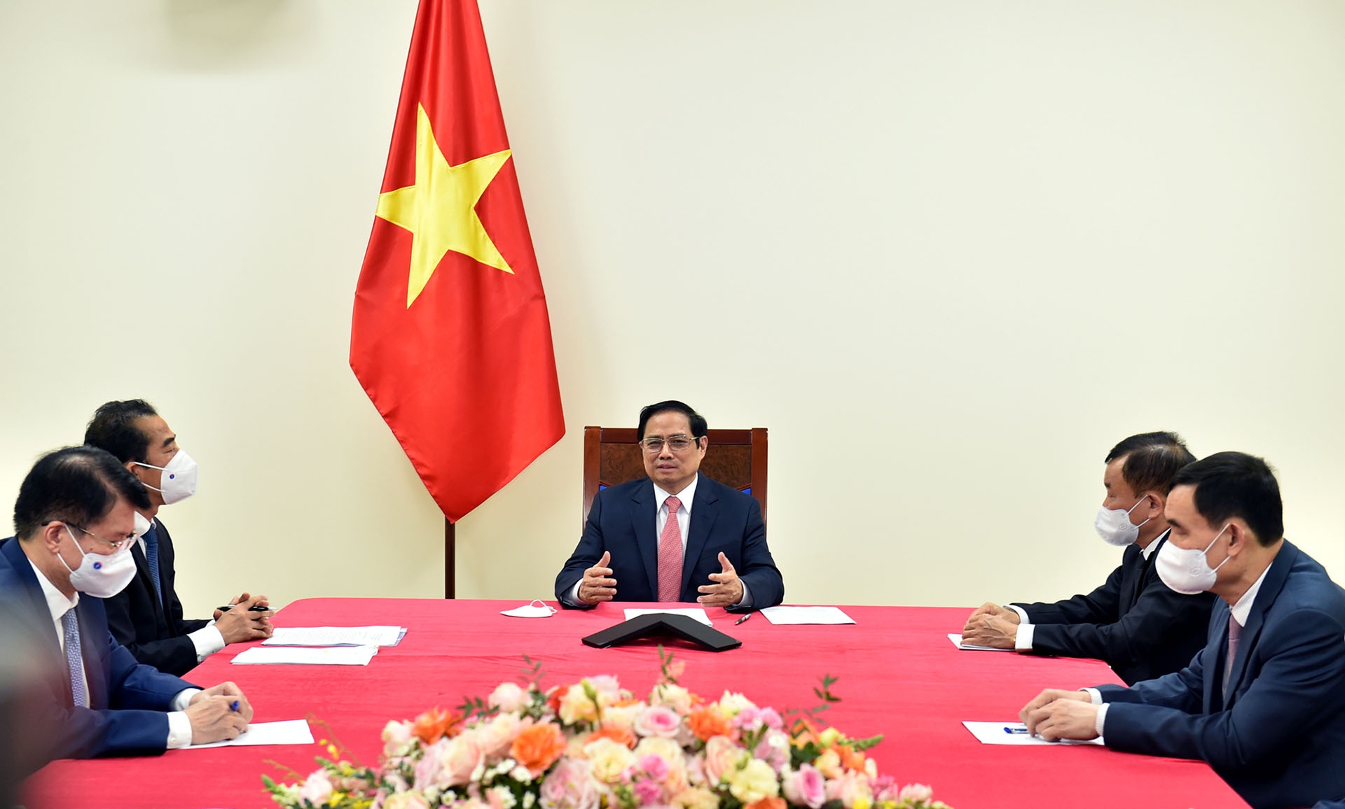 Thủ tướng Phạm Minh Chính điện đàm với Thủ tướng Czech Andrej Babis