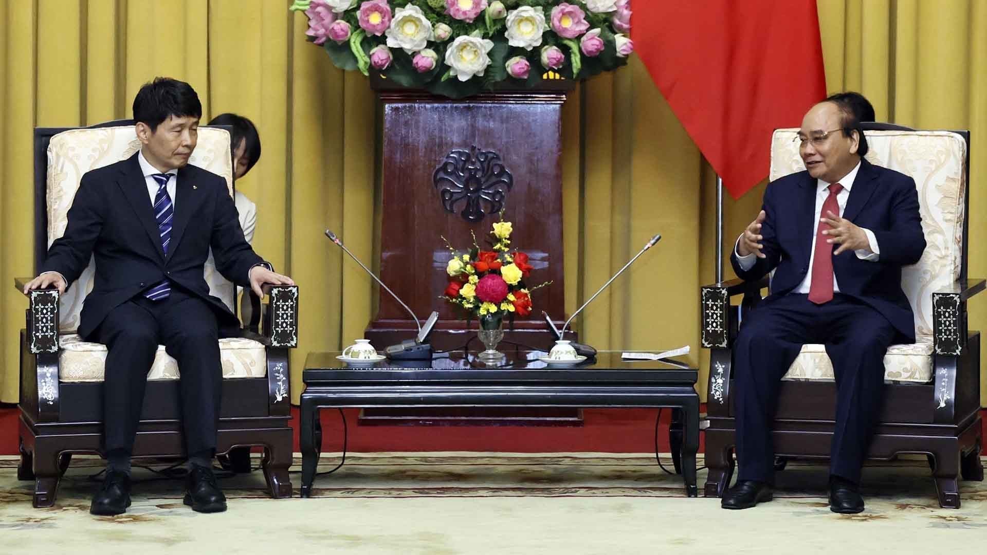 Chủ tịch nước Nguyễn Xuân Phúc tiếp Thống đốc tỉnh Gunma, Nhật Bản