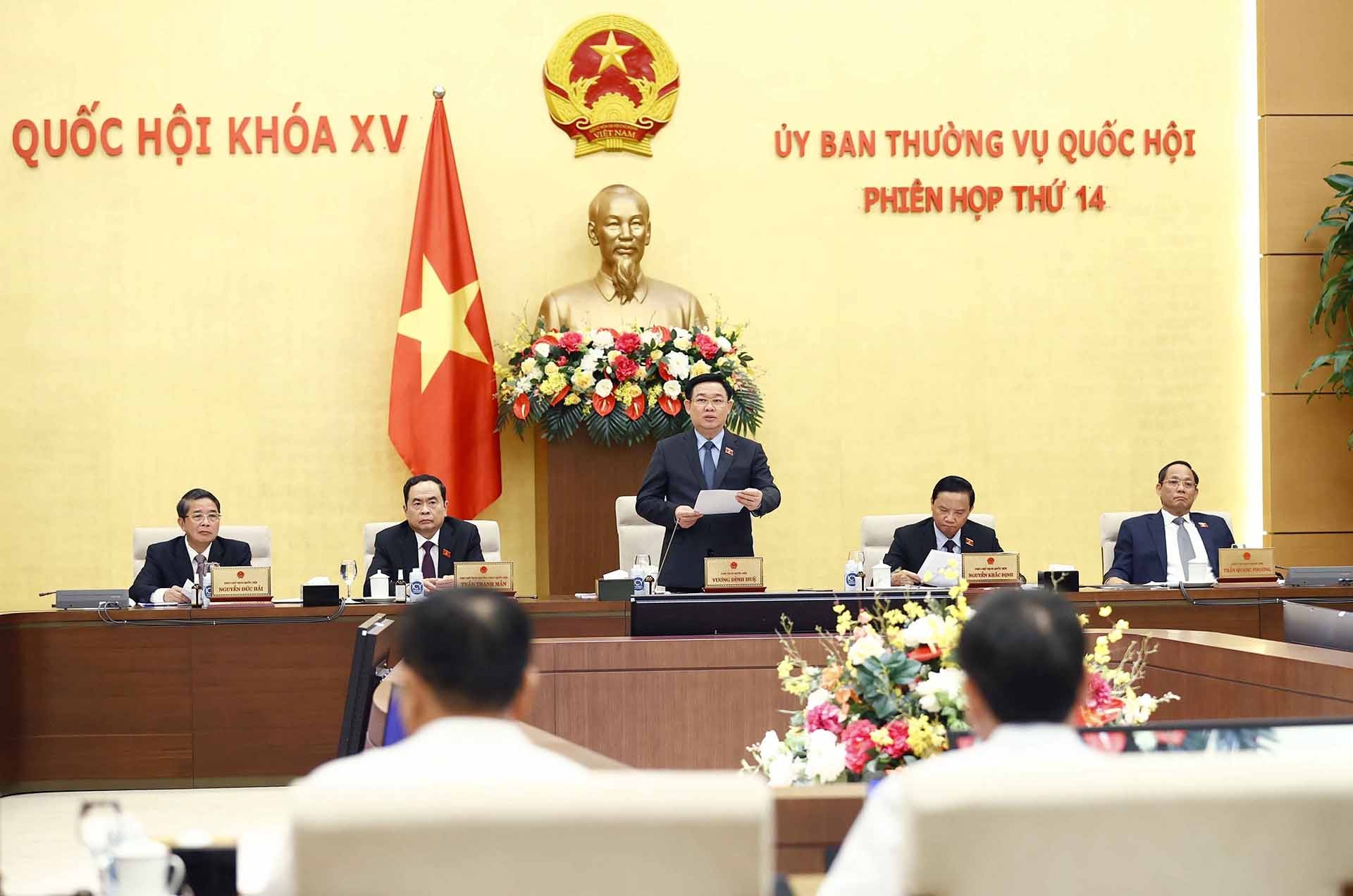 Chủ tịch Quốc hội Vương Đình Huệ phát biểu khai mạc phiên họp. (Nguồn: TTXVN)
