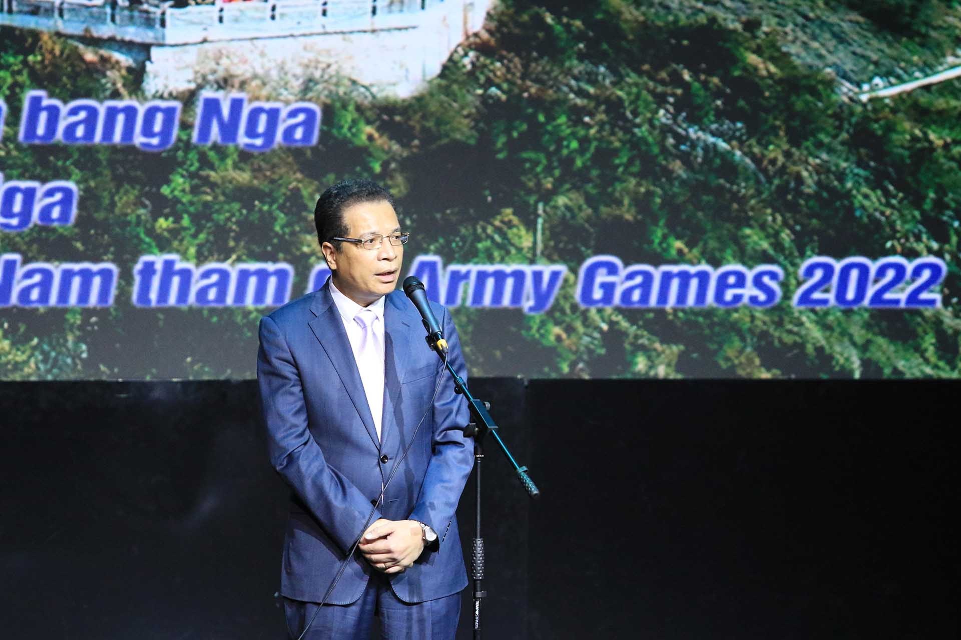 Đại sứ Đặng Minh Khôi phát biểu khai mạc chương trình Giai điệu Tổ quốc. (Nguồn: TTXVN)