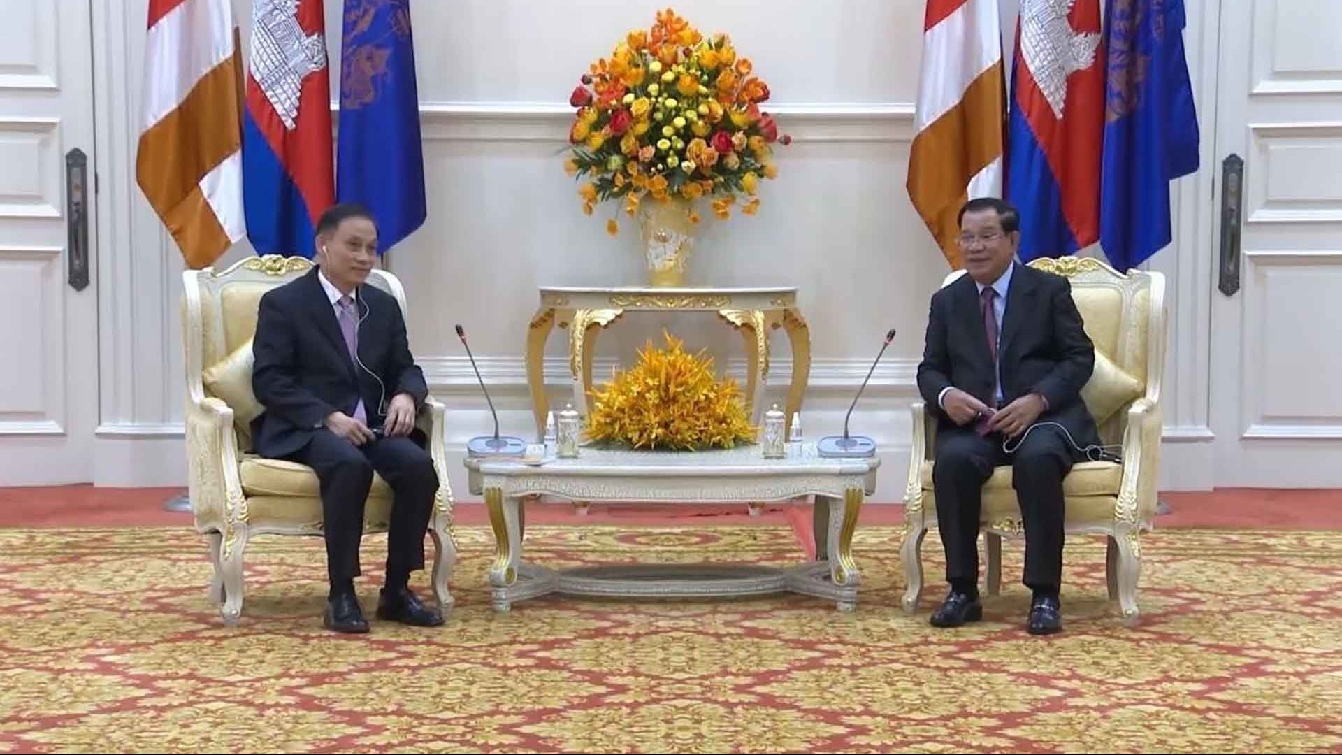 Lãnh đạo Campuchia tiếp Trưởng ban Đối ngoại Trung ương Lê Hoài Trung