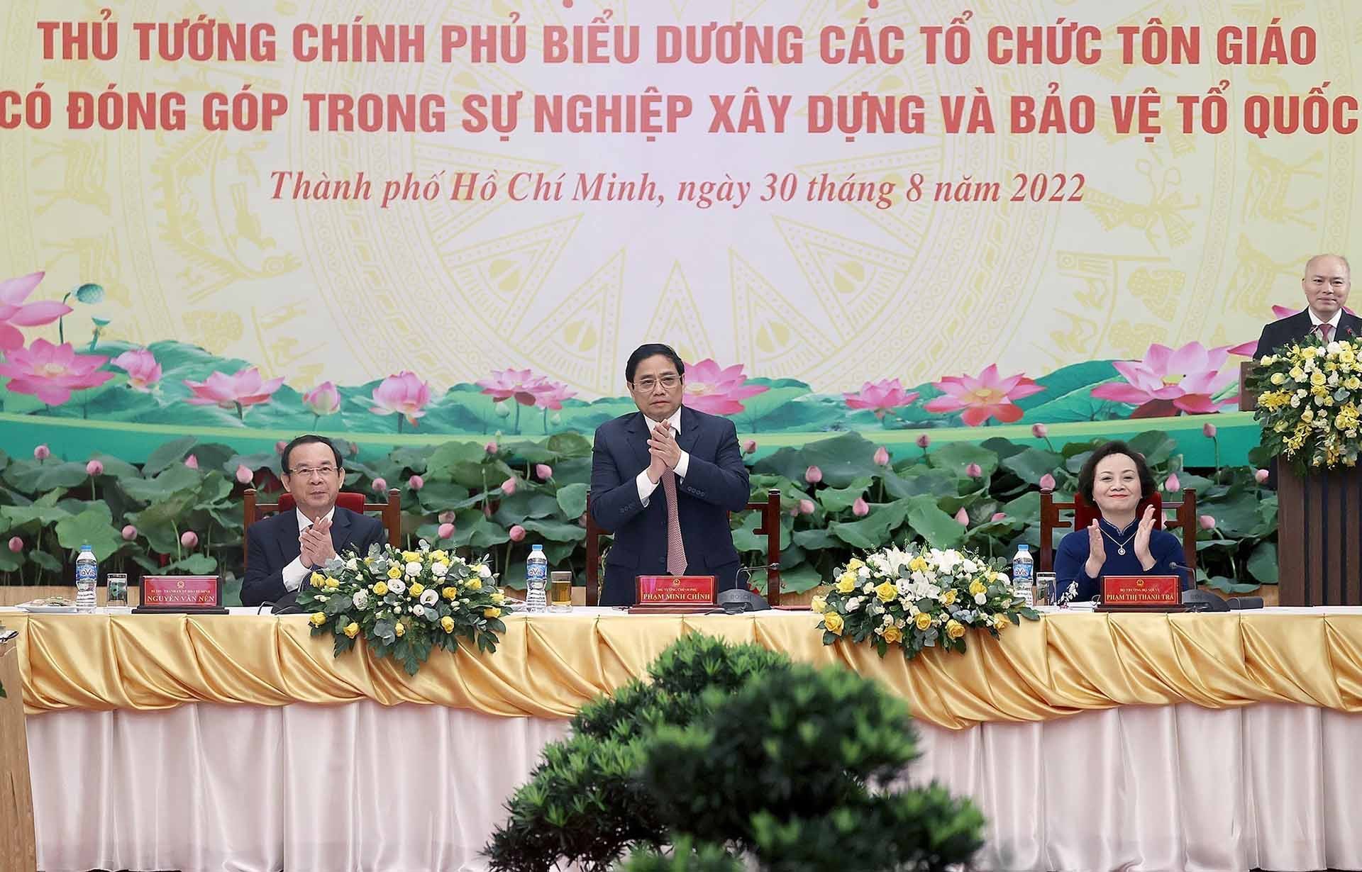 Thủ tướng Phạm Minh Chính chủ trì Hội nghị biểu dương các tổ chức tôn giáo có đóng góp trong sự nghiệp xây dựng và bảo vệ Tổ quốc.