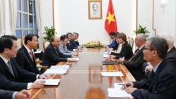 Thủ tướng Nguyễn Xuân Phúc tiếp Đại sứ Hà Lan, Bỉ và các nhà đầu tư châu Âu