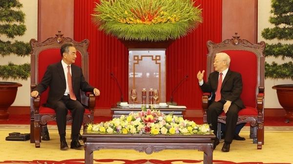 Party chief hosts reception for Chinese Foreign Minister