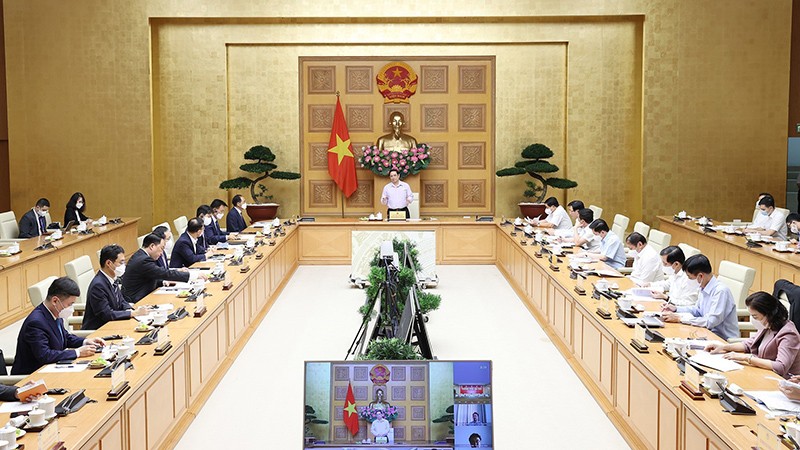 Thủ tướng Phạm Minh Chính làm việc với Đại sứ Hàn Quốc tại Việt Nam Park Noh Wan; lãnh đạo các hiệp hội, doanh nghiệp, nhà đầu tư Hàn Quốc đang sản xuất, kinh doanh tại Việt Nam. (Nguồn: TTXVN)
