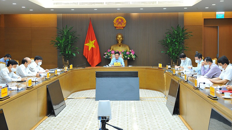 Phó Thủ tướng Thường trực Chính phủ Phạm Bình Minh chủ trì cuộc họp Tổ công tác đặc biệt của Thủ tướng Chính phủ về rà soát, tháo gỡ khó khăn, vướng mắc và thúc đẩy thực hiện dự án đầu tư tại các bộ, ngành và địa phương. (Nguồn: TTXVN)