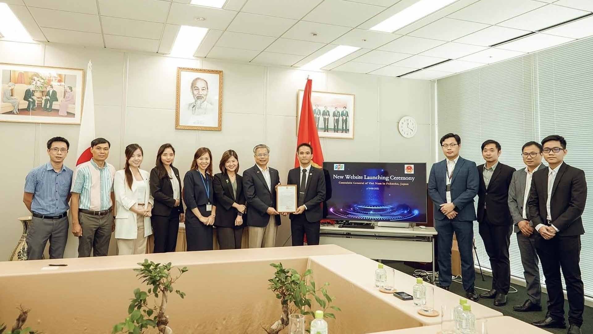 Tổng lãnh sự quán Việt Nam tại Fukuoka chính thức khai trương thêm một website mới