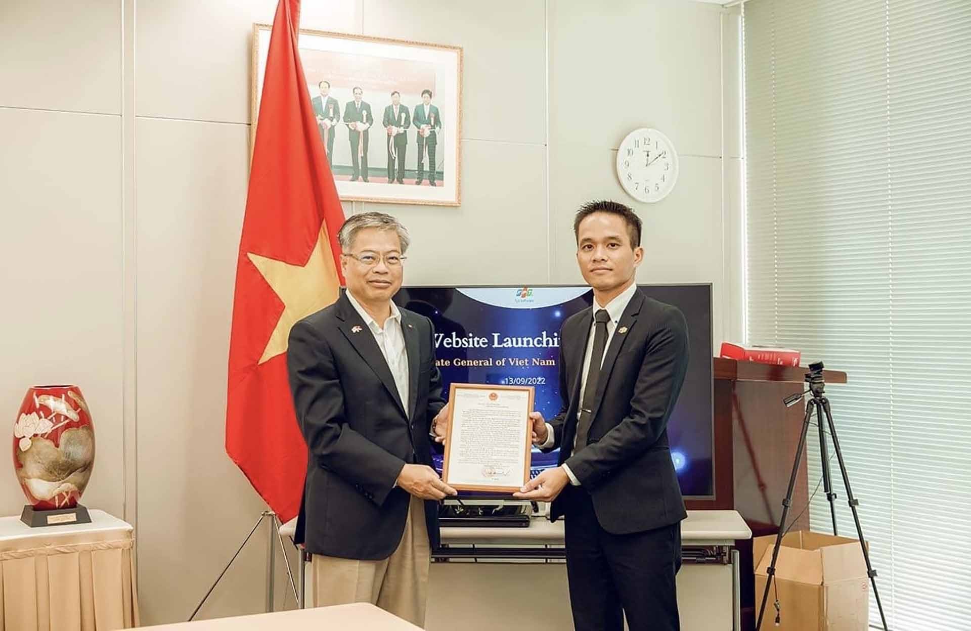 Tổng lãnh sự quán Việt Nam tại Fukuoka chính thức khai trương thêm một website mới