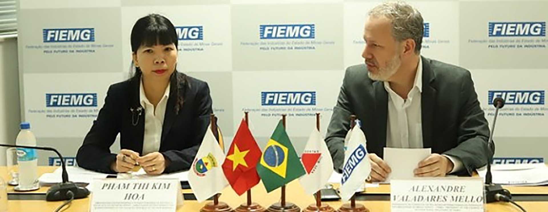 Đại sứ Phạm Thị Kim Hoa gặp Liên đoàn công nghiệp bang Minas Gerais. (Nguồn: ĐSQ Việt Nam tại Brazil)