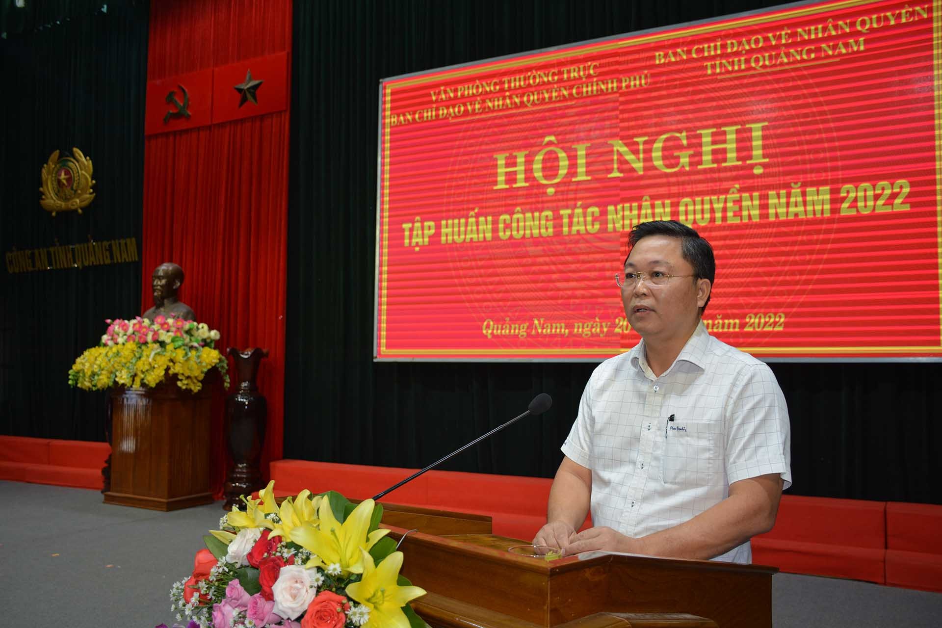 Phó Bí thư Tỉnh ủy, Chủ tịch UBND tỉnh Lê Trí Thanh phát biểu.