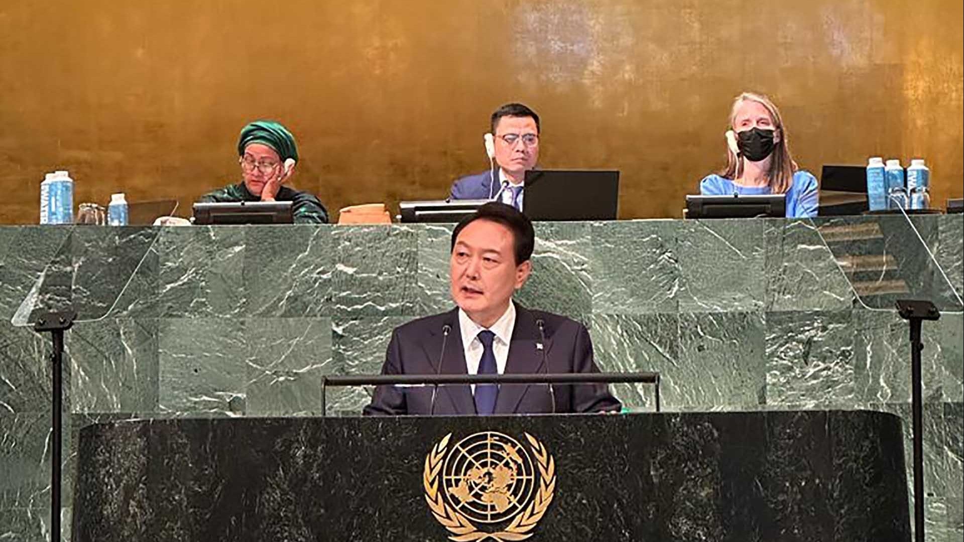 Vietnam Ambassador jointly chairs UNGA 77 opening in New York