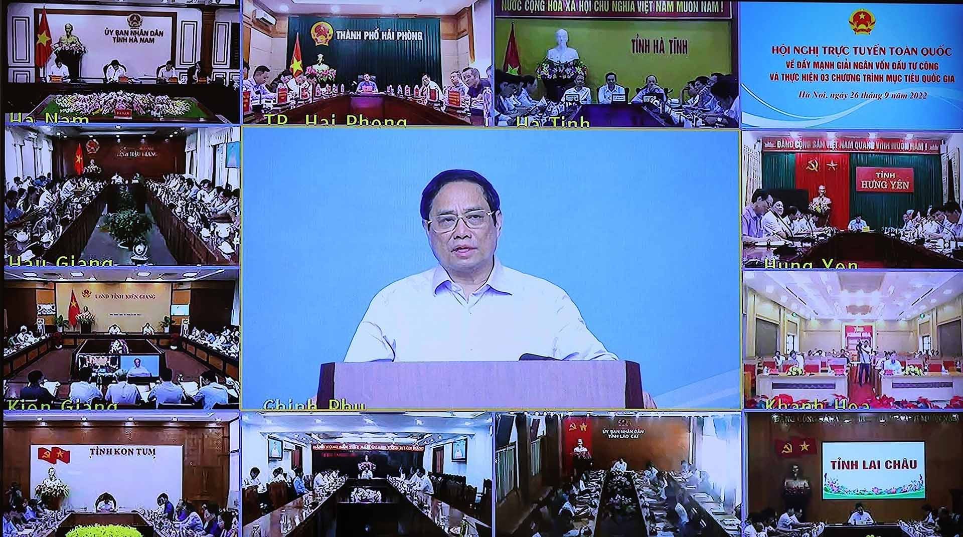 Thủ tướng Phạm Minh Chính chủ trì hội nghị tại điểm cầu Chính phủ. (Nguồn: TTXVN)