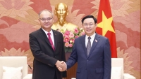 Chủ tịch Quốc hội Vương Đình Huệ tiếp Phó Chủ tịch thứ nhất Thượng viện Thái Lan