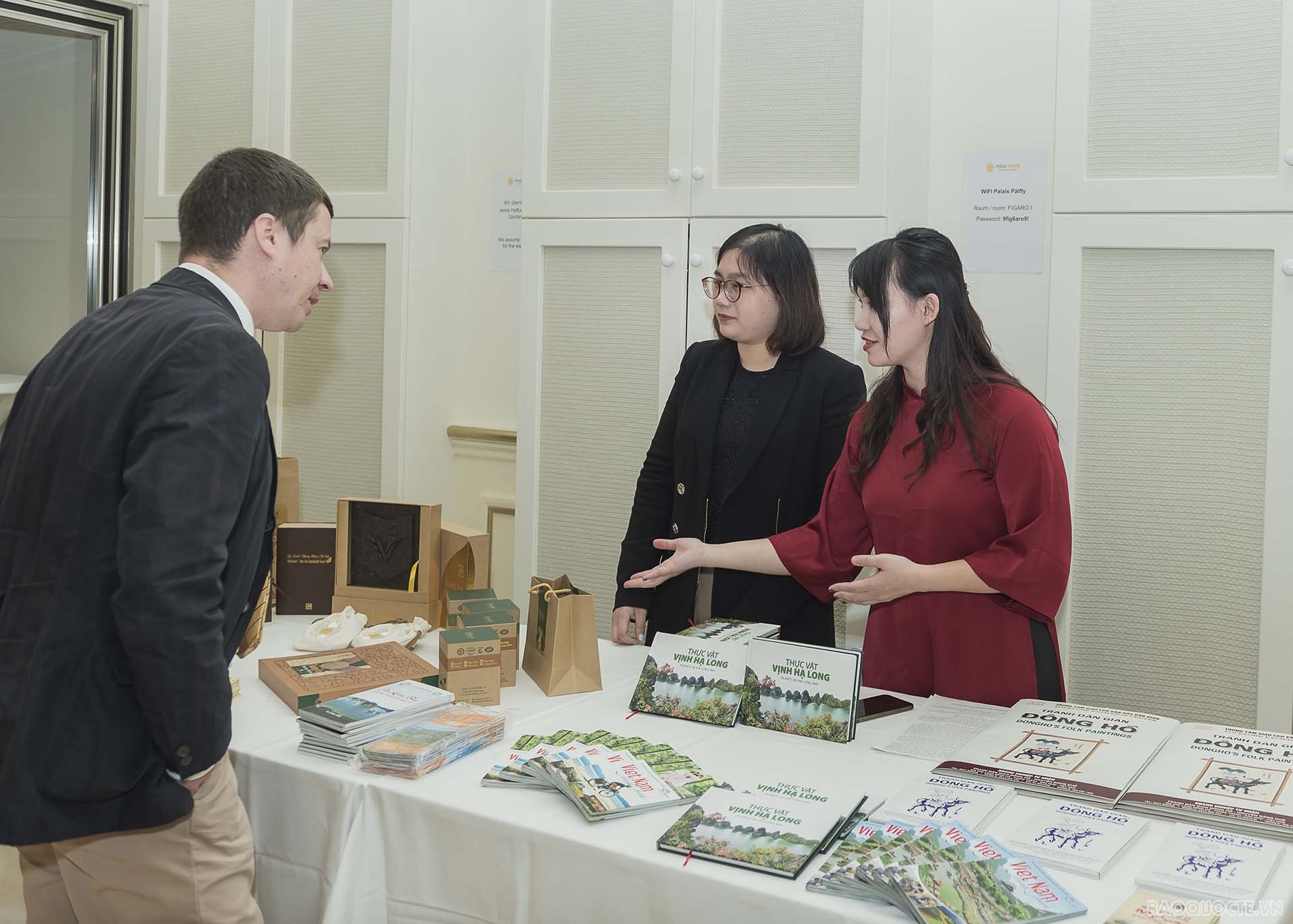 Bộ trưởng Ngoại giao Bùi Thanh Sơn dự khai mạc sự kiện Không gian văn hóa Việt Nam tại Áo Bộ trưởng Ngoại giao Bùi Thanh Sơn dự khai mạc sự kiện Không gian văn hóa Việt Nam tại Áo