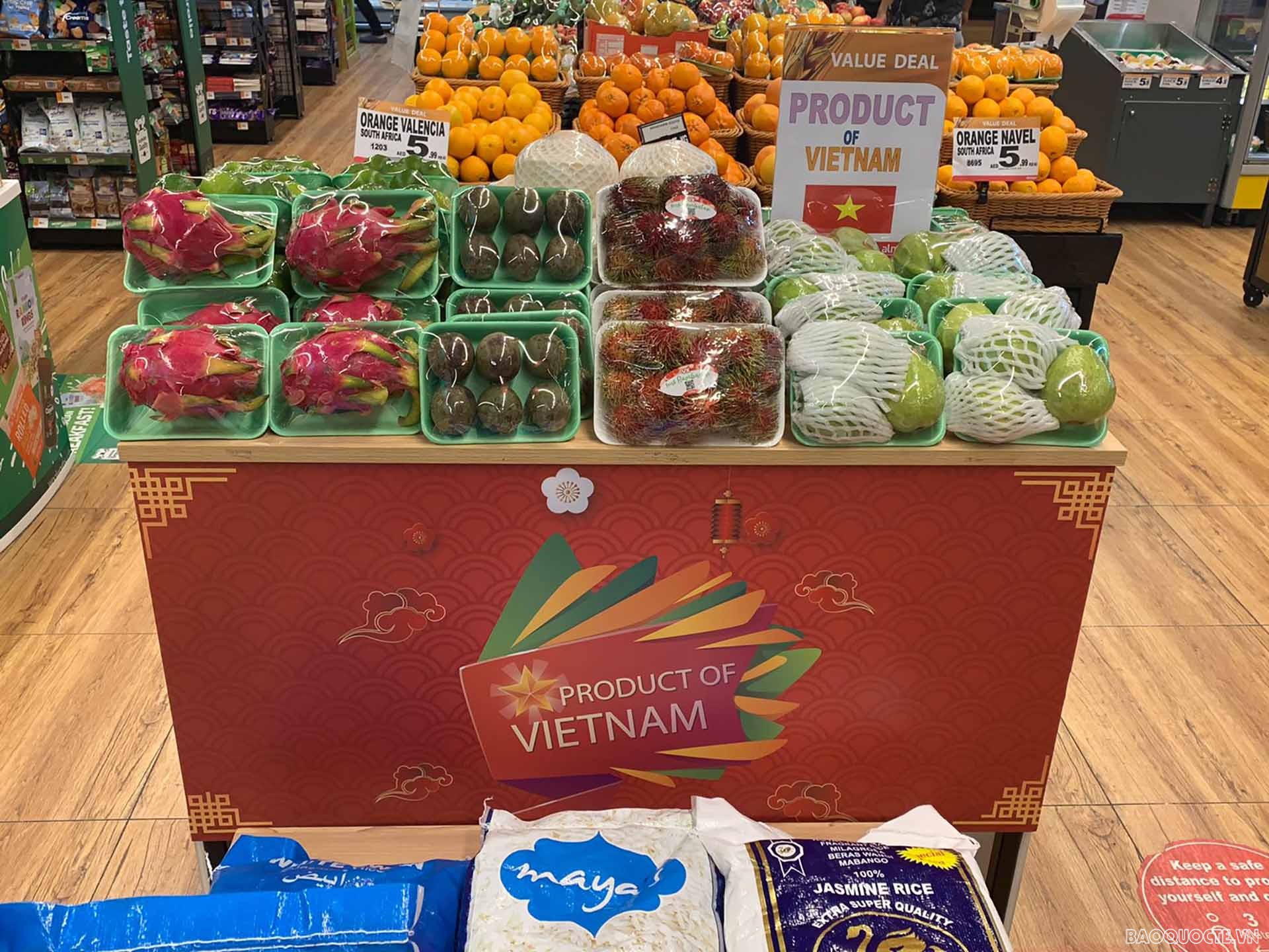Hơn 20 mặt hàng nông sản rau quả và các loại gạo Việt Nam sẽ được tập trung bày bán tại 3 siêu thị lớn nhất của Al Maya ở thành phố Dubai.