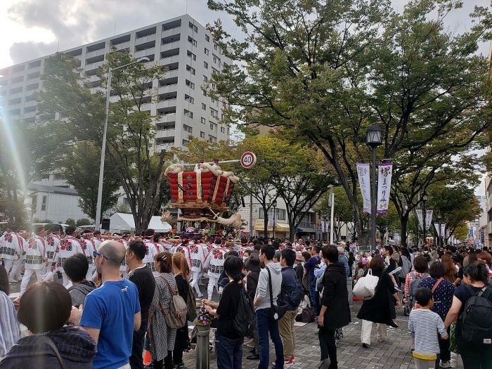 Tổng lãnh sự quán Việt Nam tại Osaka tham gia diễu hành tại Lễ hội truyền thống Matsuri tong lanh su quan viet nam tai osaka tham gia le hoi truyen thong matsuri