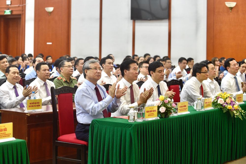 Khai trương Trang tin điện tử Đảng Cộng sản Việt Nam-Đại hội XIII
