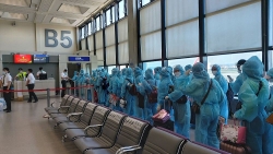 Ngày 25/12, chuyến bay đưa hơn 340 công dân Việt Nam từ Nga hạ cánh xuống sân bay Cam Ranh