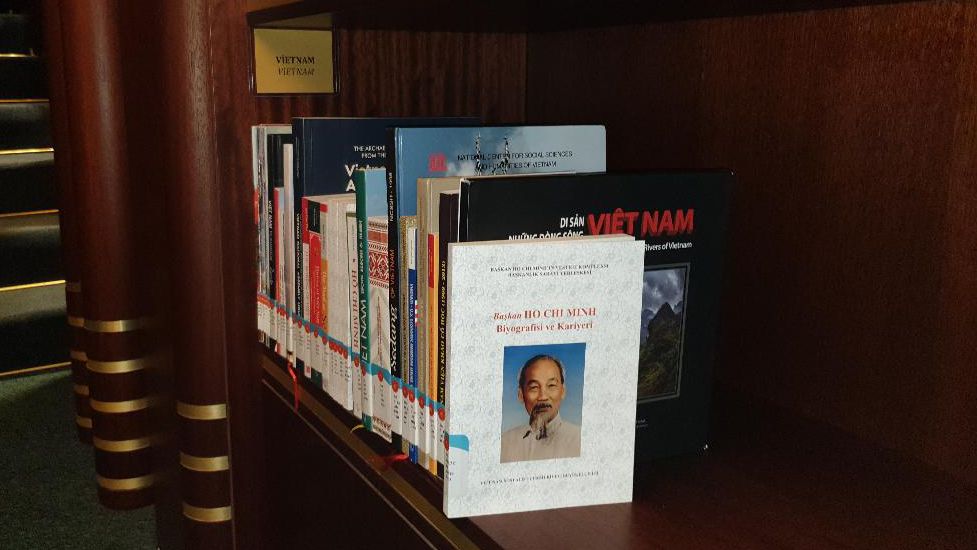 Ra mắt sách về cuộc đời và sự nghiệp Chủ tịch Hồ Chí Minh bằng tiếng Thổ Nhĩ Kỳ