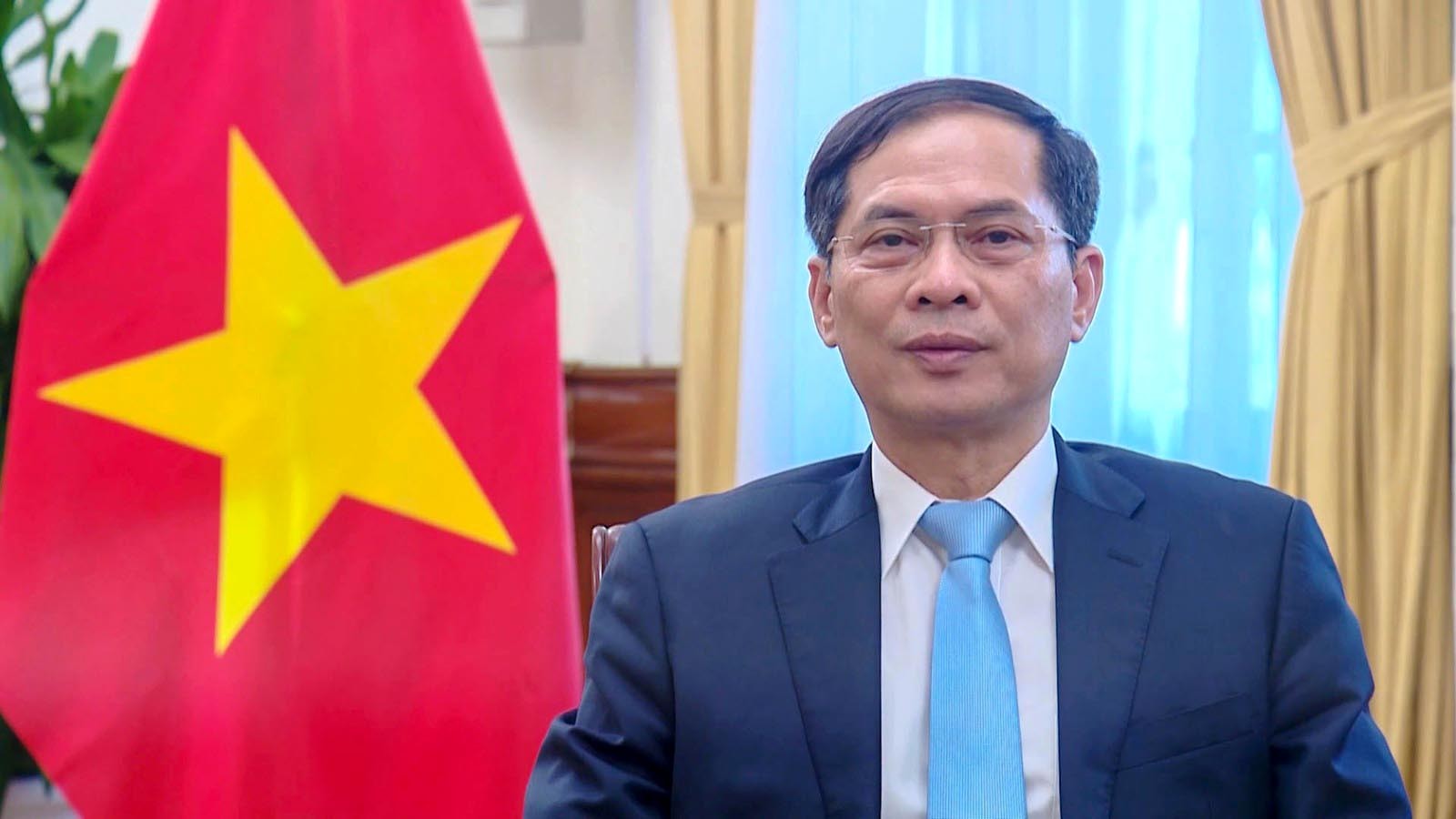 Bộ trưởng Bộ Ngoại giao Bùi Thanh Sơn phát biểu tại Hội nghị UNCTAD-15.