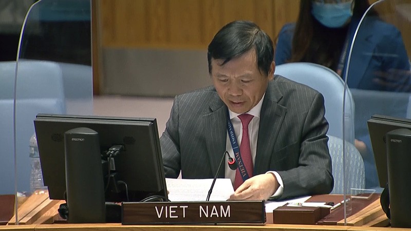 Đại sứ Đặng Đình Quý, Trưởng Đại diện Phái đoàn Việt Nam tại Liên hợp quốc phát biểu tại cuộc họp.