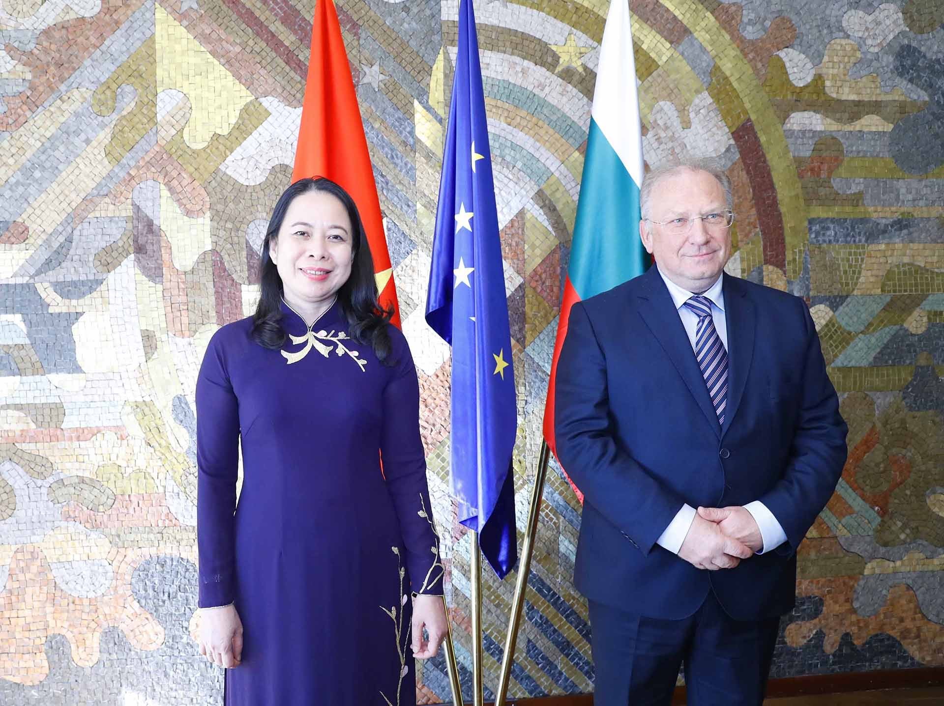 Vice President Vo Thi Anh Xuan meets acting Prime Minister, Foreign Minister of Bulgaria