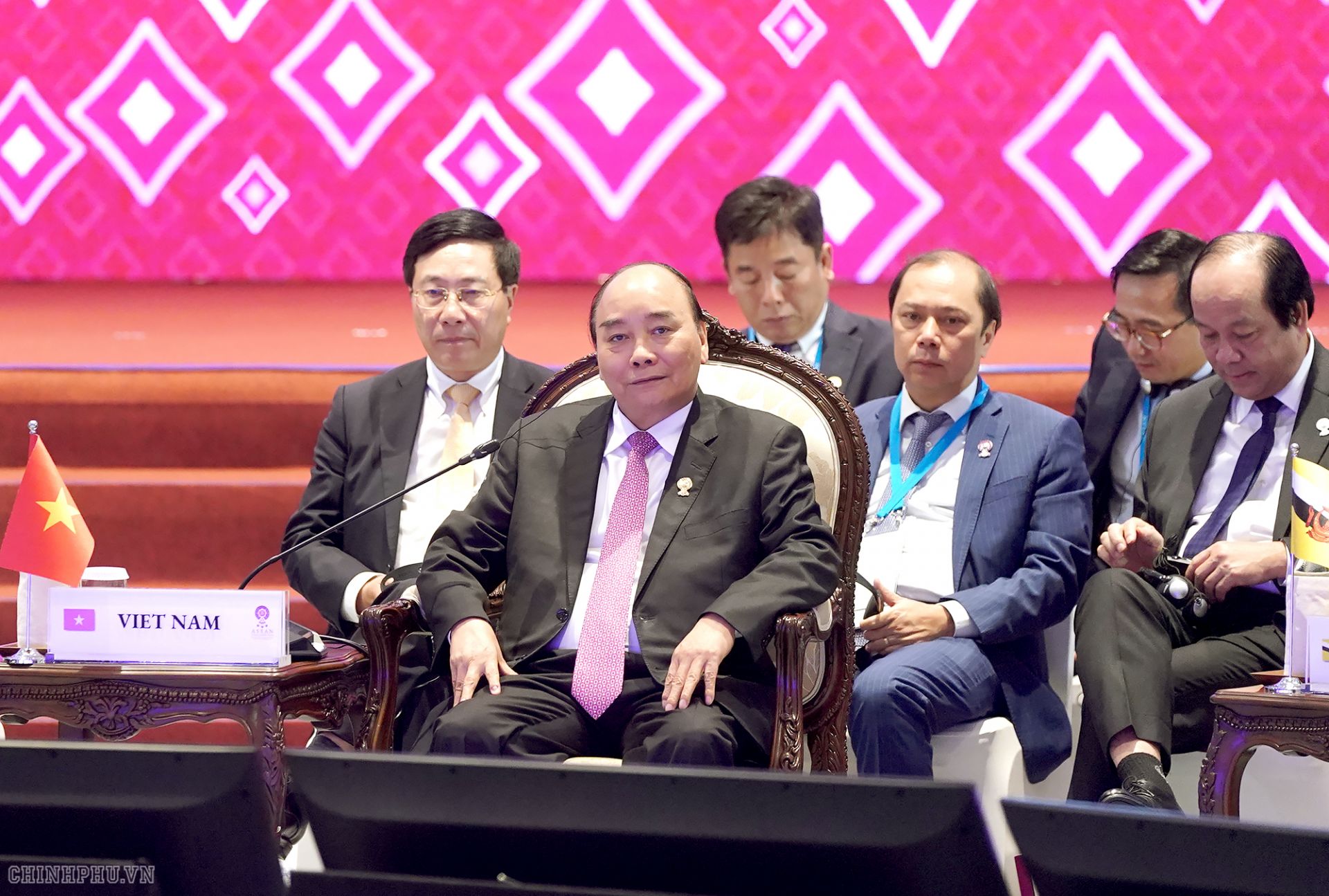 Thủ tướng Nguyễn Xuân Phúc dự Hội nghị Cấp cao Đông Á