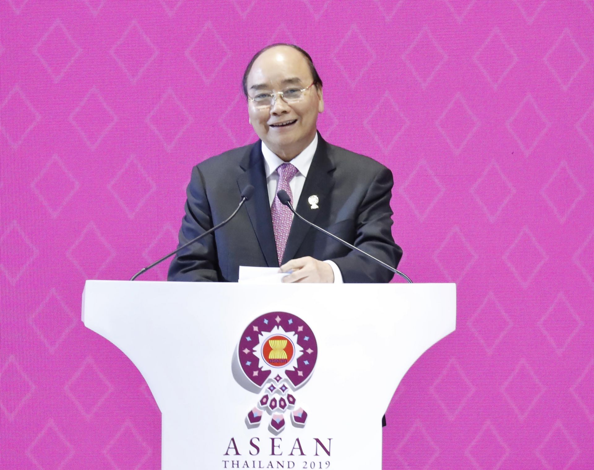 Những hoạt động chính của Thủ tướng tại Hội nghị ASEAN 35