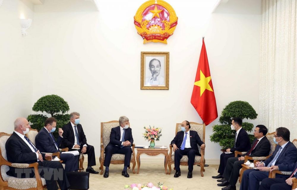Thủ tướng tiếp Đại sứ Nga tại Việt Nam và Chủ tịch Tập đoàn Novatek