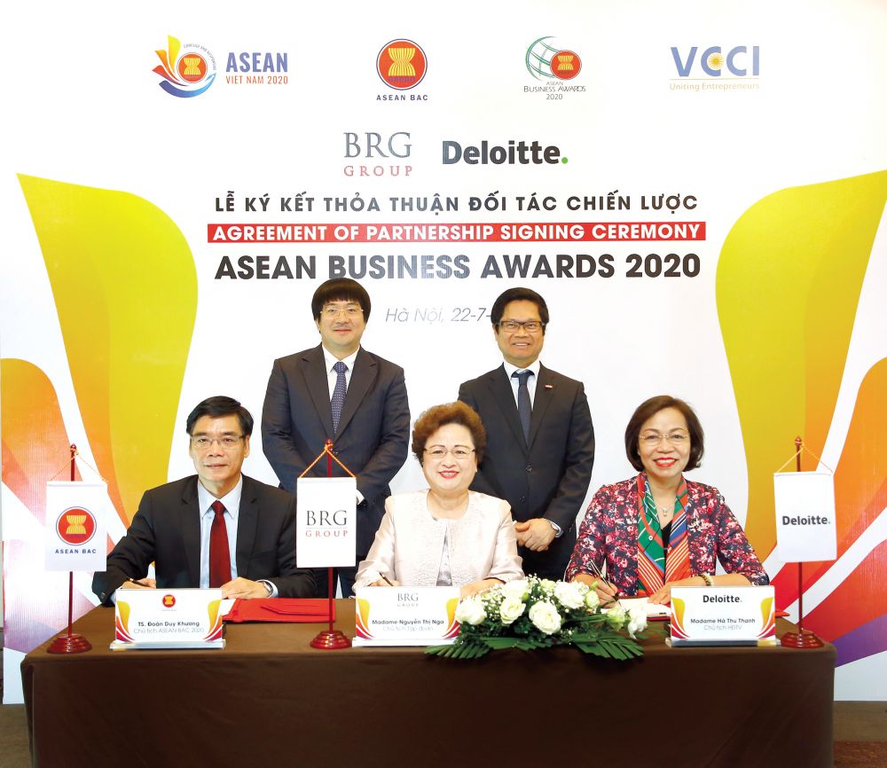 Tôn vinh những doanh nghiệp ASEAN xuất sắc trong năm đầy biến động 2020