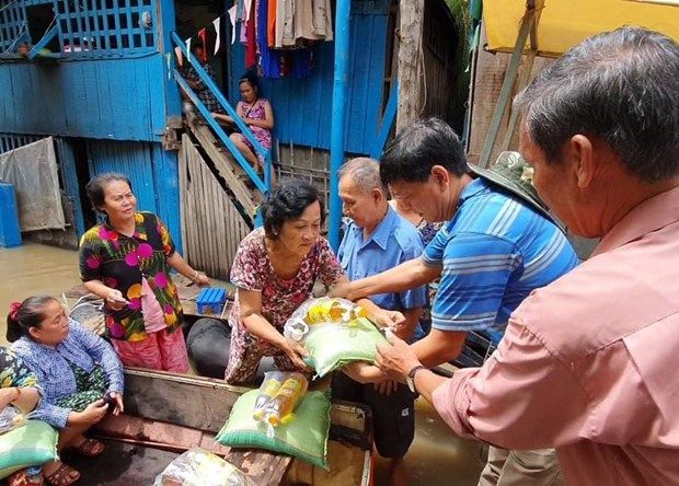 Người gốc Việt ở Preah Sihanouk tương trợ nhau mùa Covid-19. (Nguồn: TTXVN)