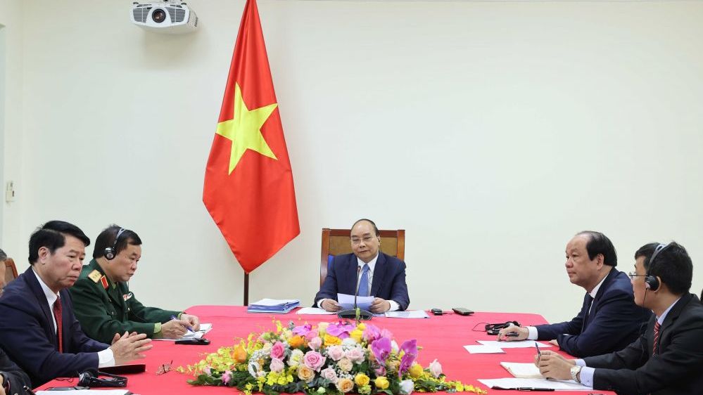 thu tuong nguyen xuan phuc hoi dam truc tuyen voi thu tuong campuchia hun sen