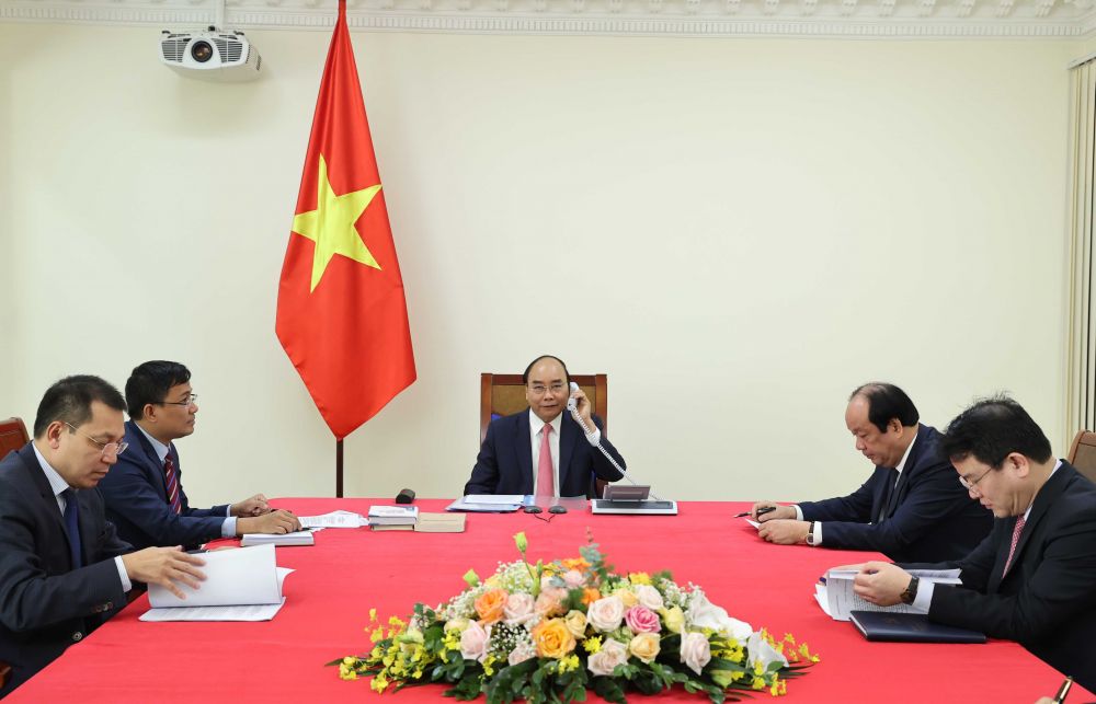Thủ tướng Nguyễn Xuân Phúc điện đàm với Thủ tướng Hà Lan Mark Rutte