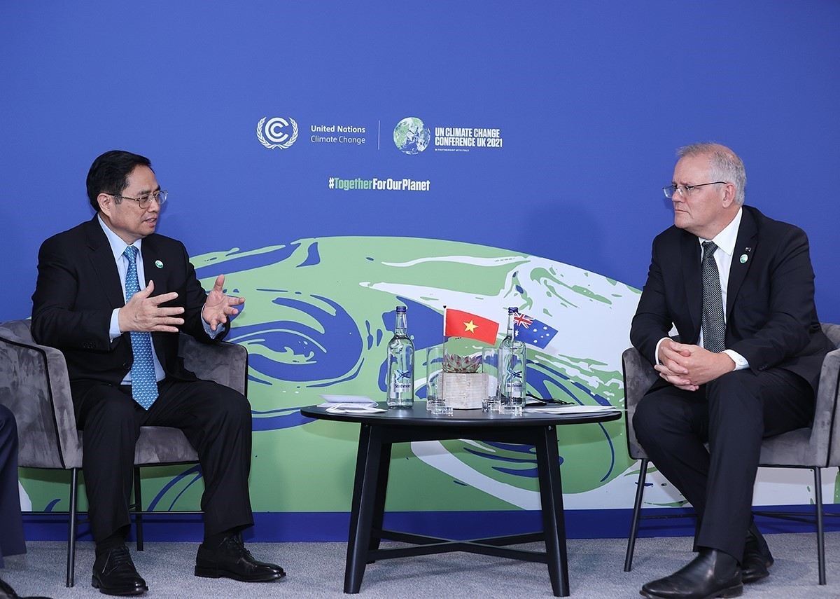 Prime Minister Pham Minh Chinh meets with Australian counterpart, EC President on sidelines of COP26