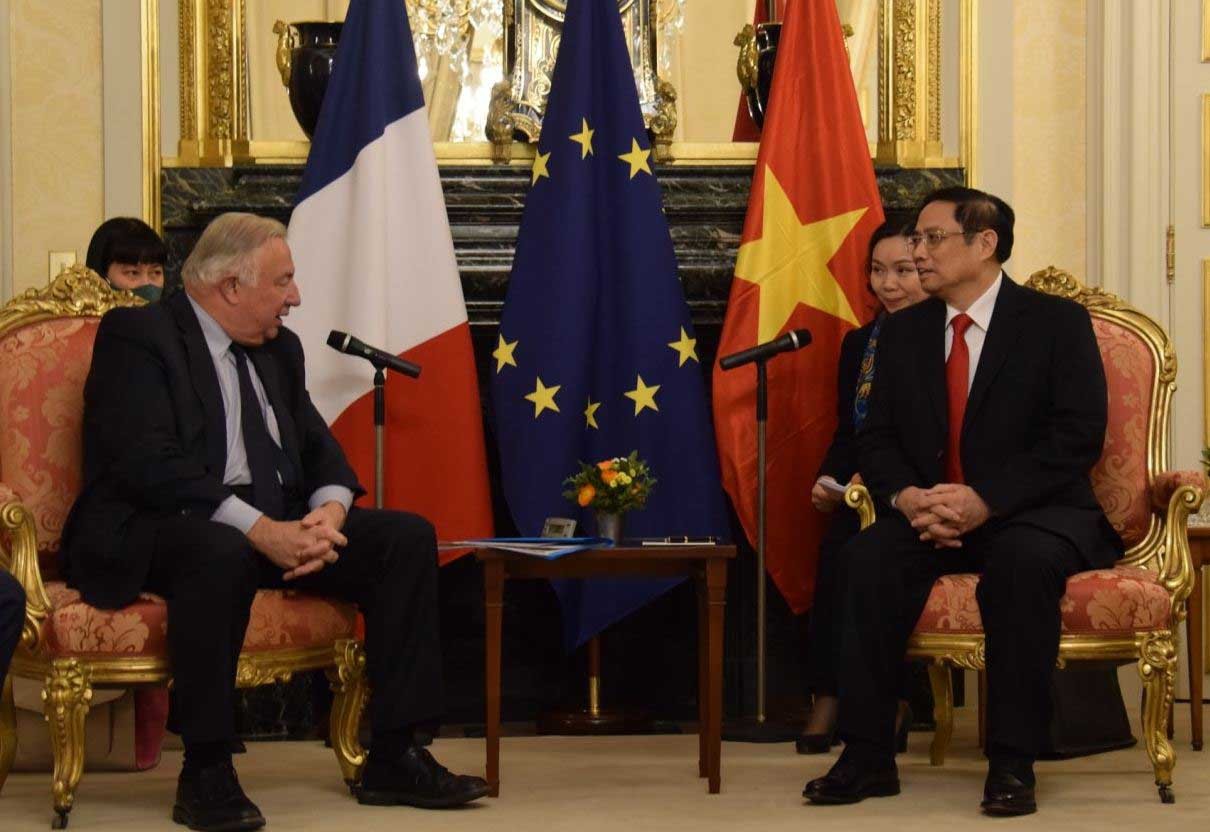 Prime Minister Pham Minh Chinh meets President of French Senate Gerard Larcher