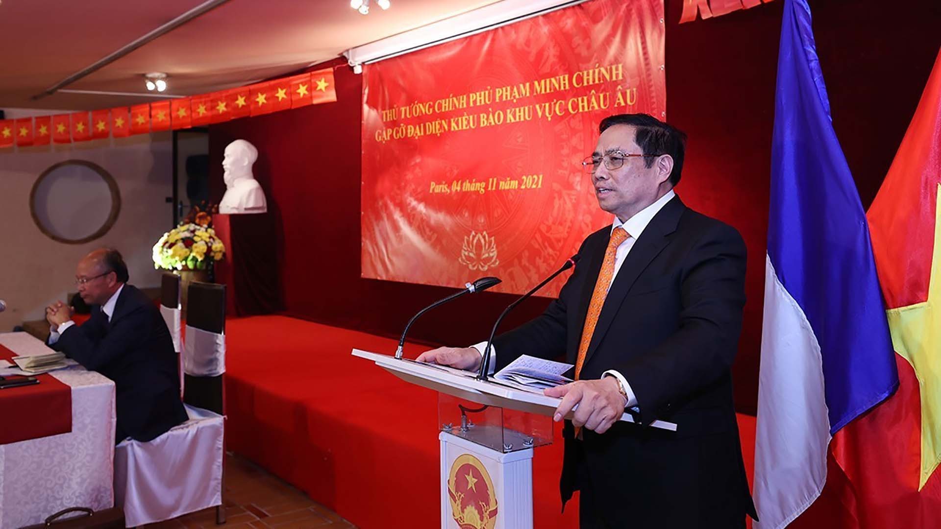 Thủ tướng Phạm Minh Chính phát biểu tại cuộc gặp các kiều bào. (Nguồn: TTXVN)